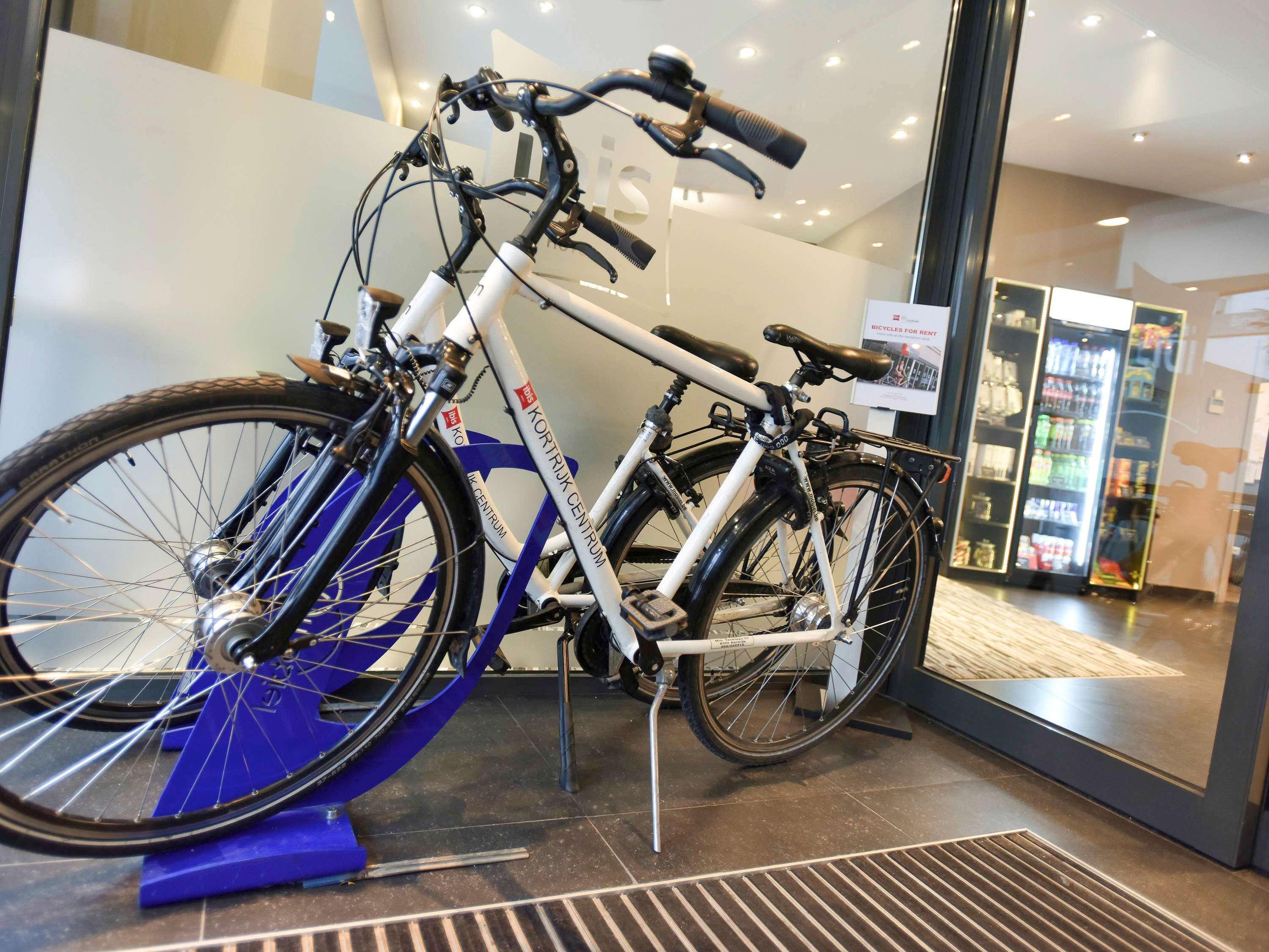 Ibis Kortrijk Centrum Экстерьер фото