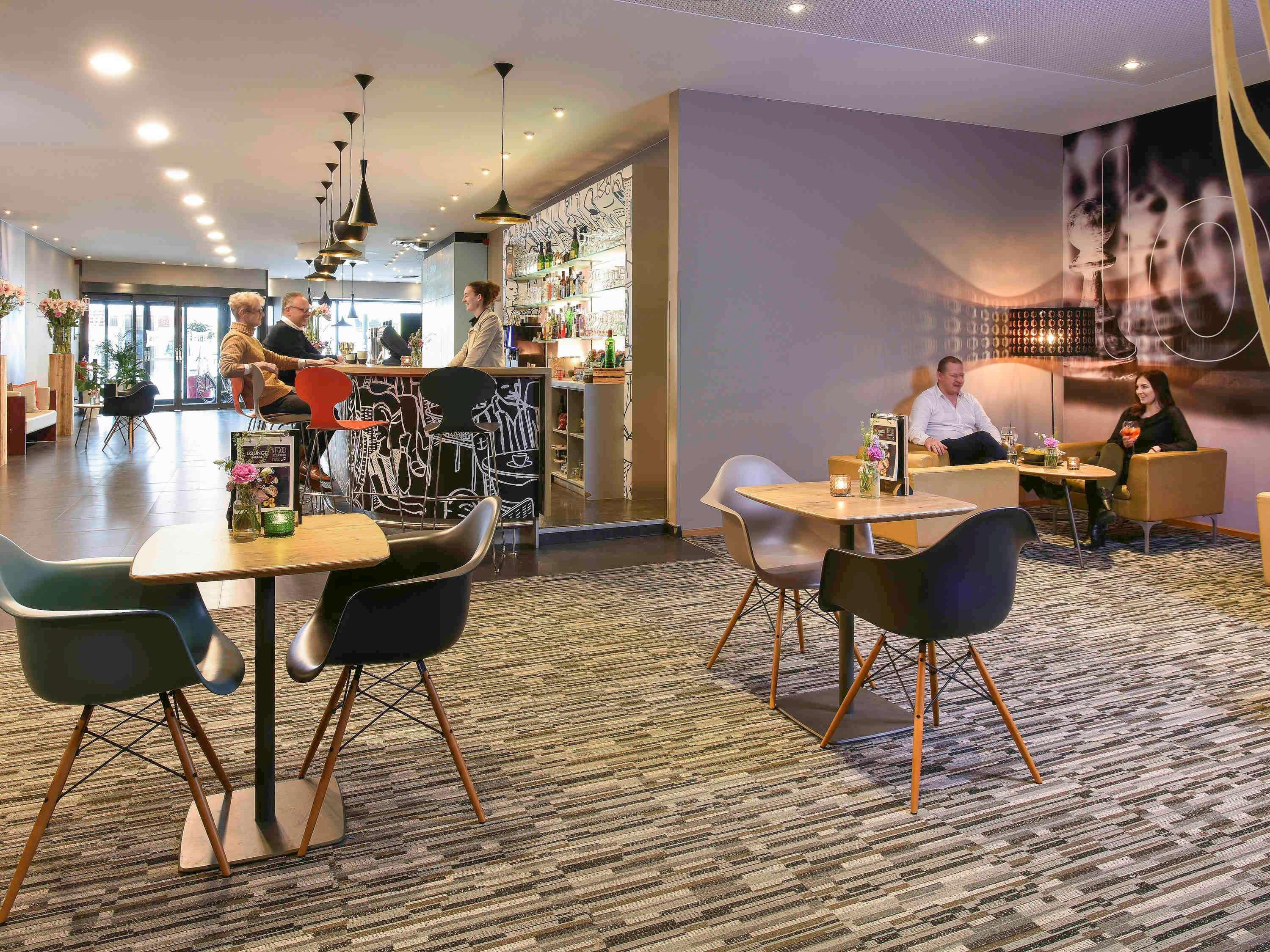 Ibis Kortrijk Centrum Экстерьер фото