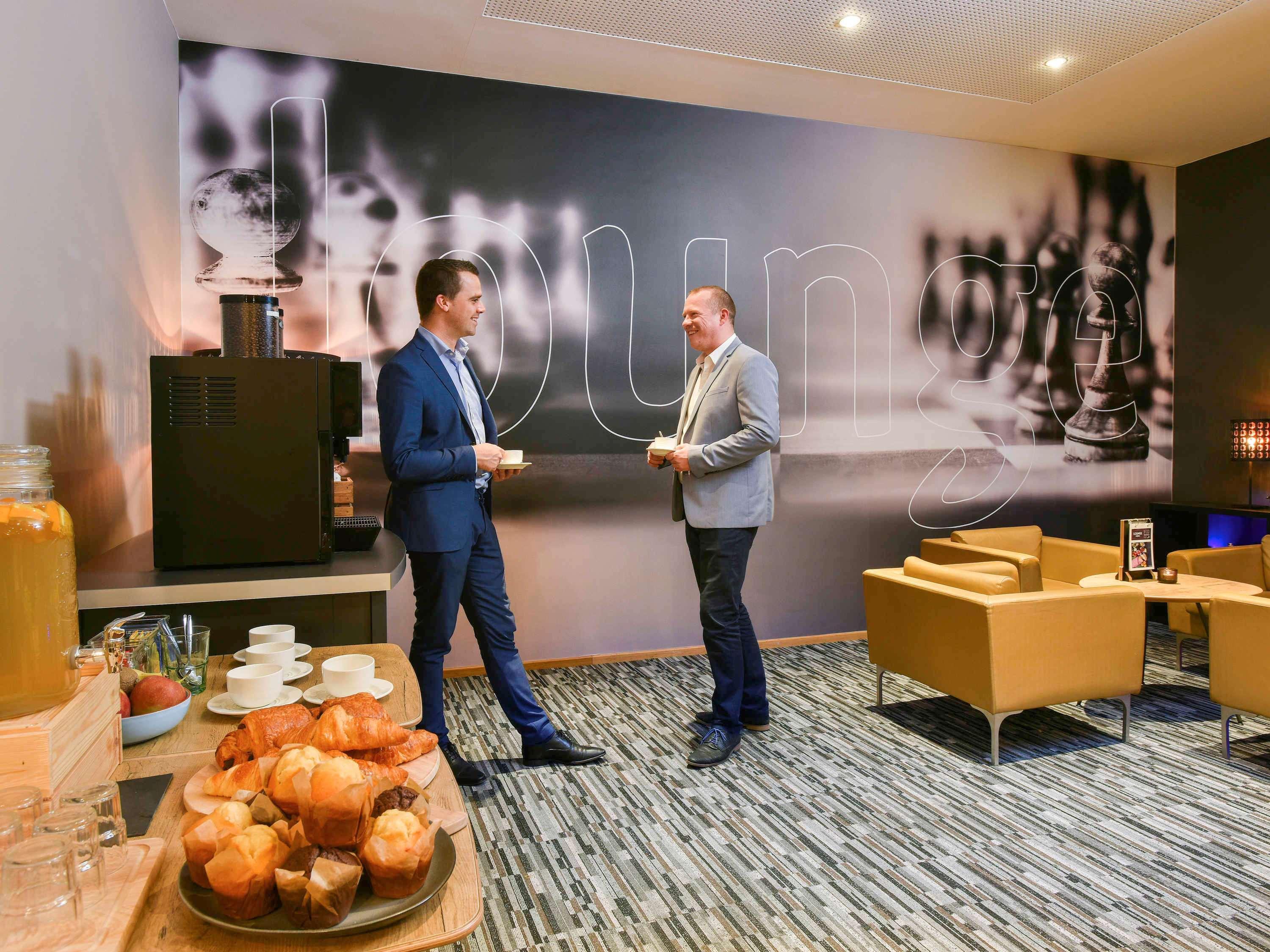 Ibis Kortrijk Centrum Экстерьер фото